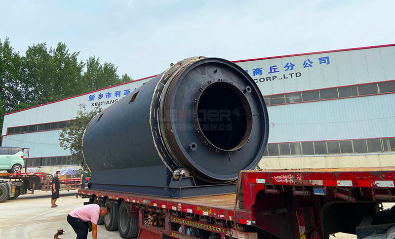 河北石家莊10萬噸輪胎煉油項目訂購設(shè)備發(fā)車03 河北石家莊10萬噸輪胎煉油項目訂購設(shè)備發(fā)車03